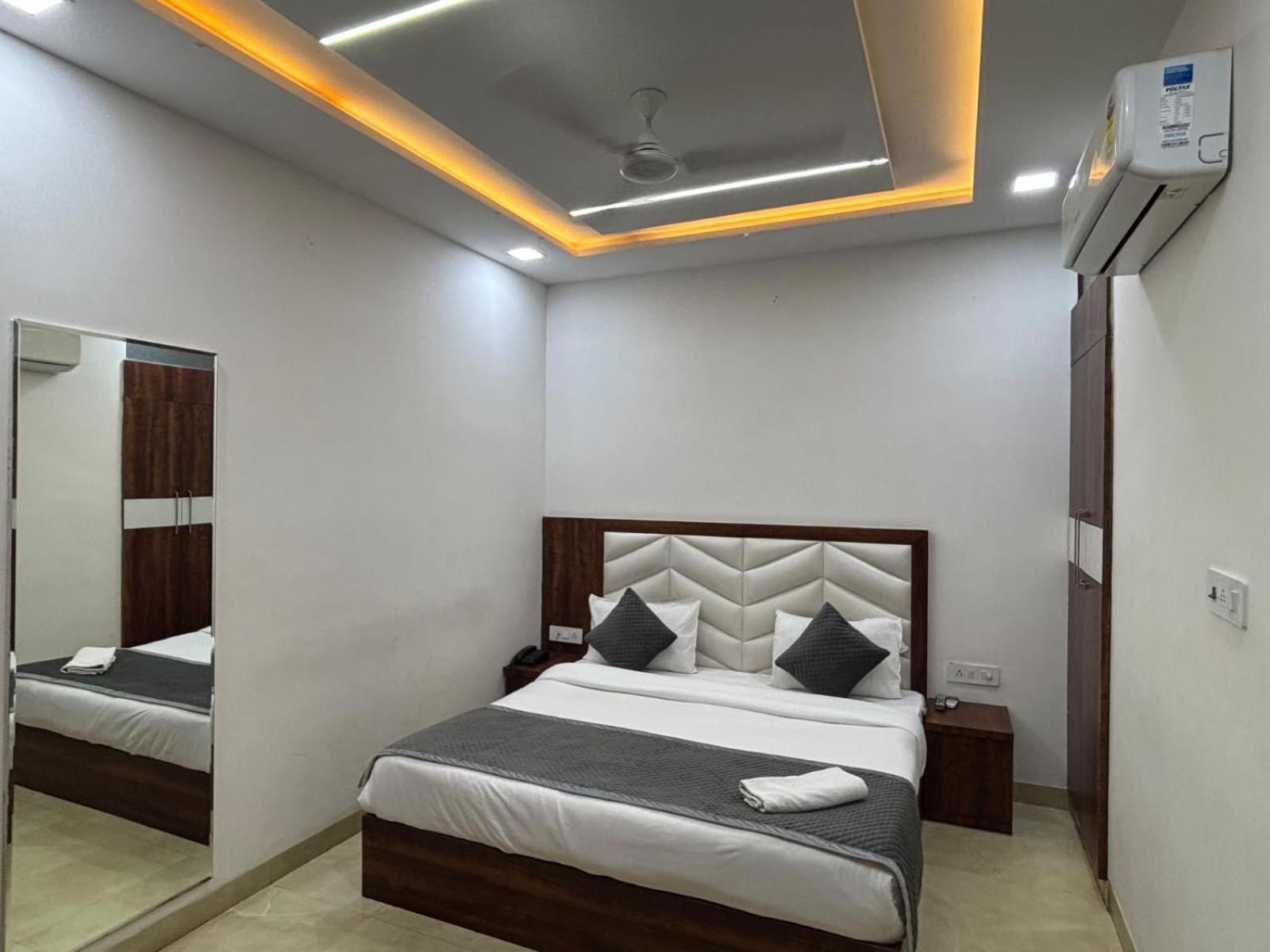Hotel Ganga Palace - Agra Agra  Dış mekan fotoğraf