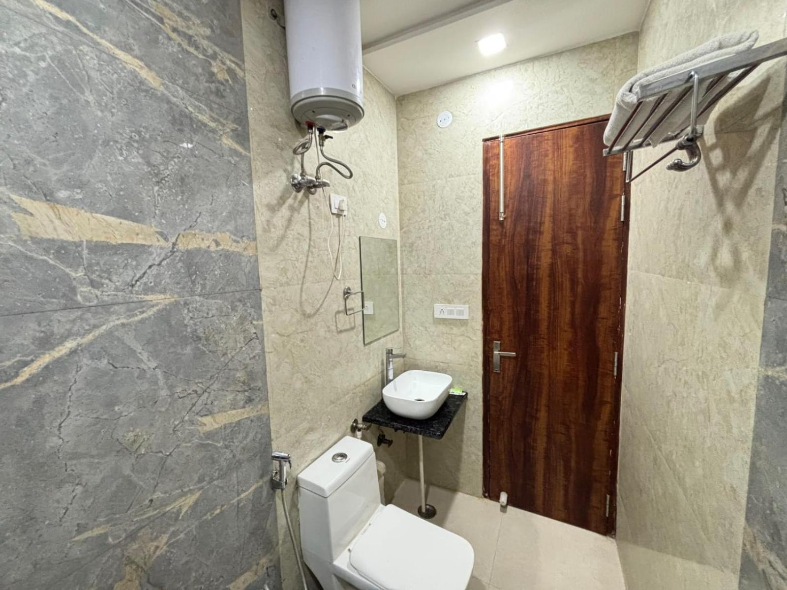 Hotel Ganga Palace - Agra Agra  Dış mekan fotoğraf