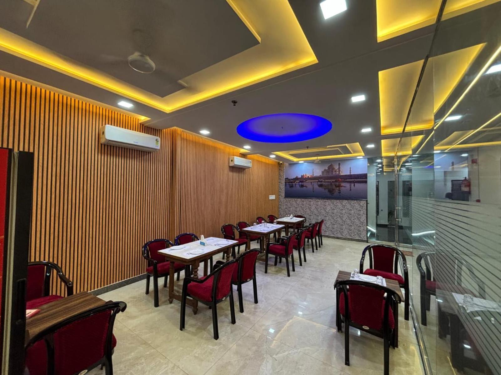Hotel Ganga Palace - Agra Agra  Dış mekan fotoğraf